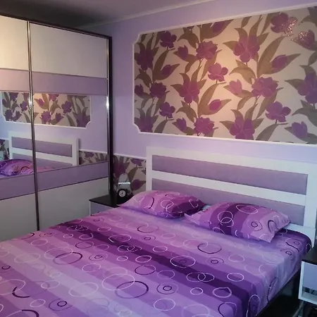 Summer House 3*
