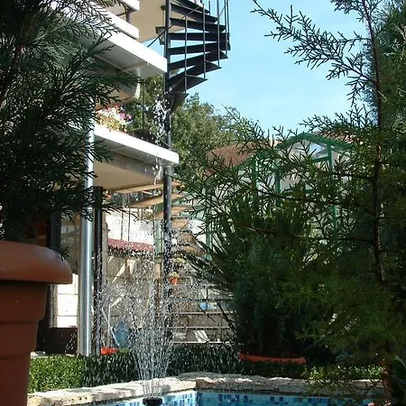 Summer House