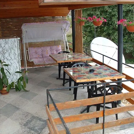 Pensionat Summer House 3*