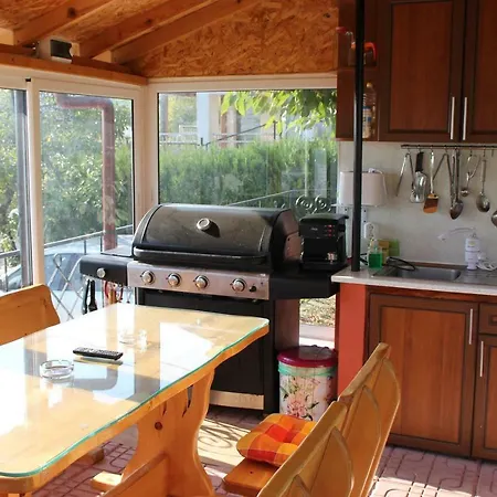Pensionat Summer House 3*