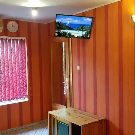 Summer House ゲストハウス