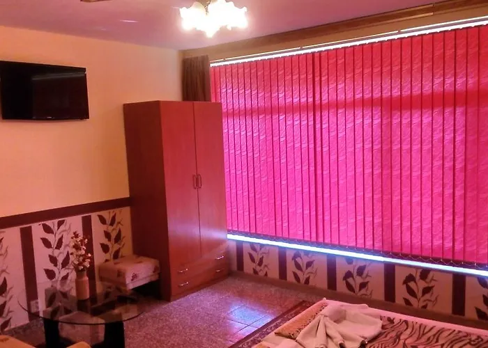 Summer House St Constantin et Helena