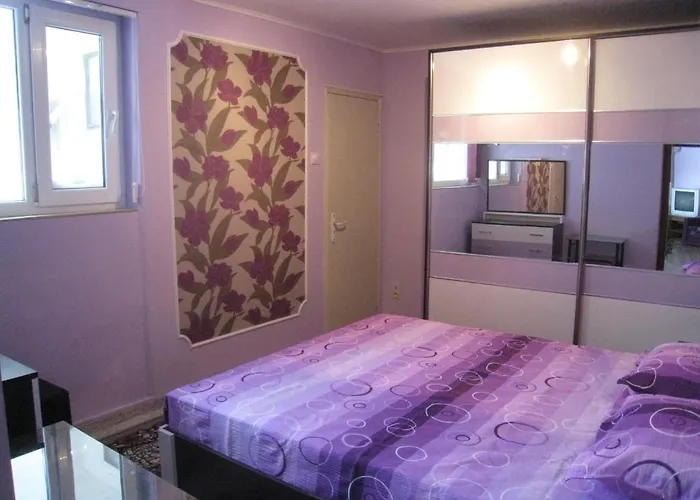 Maison d'hôtes Summer House St Constantin et Helena