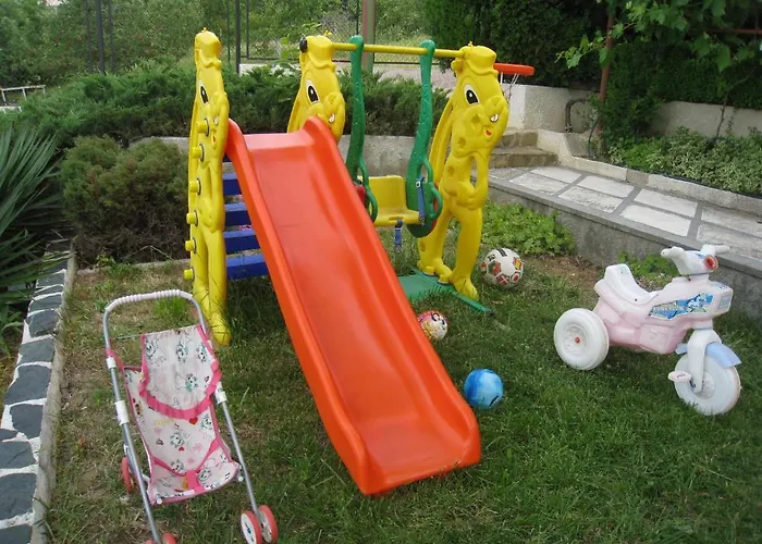 Summer House St Constantin et Helena